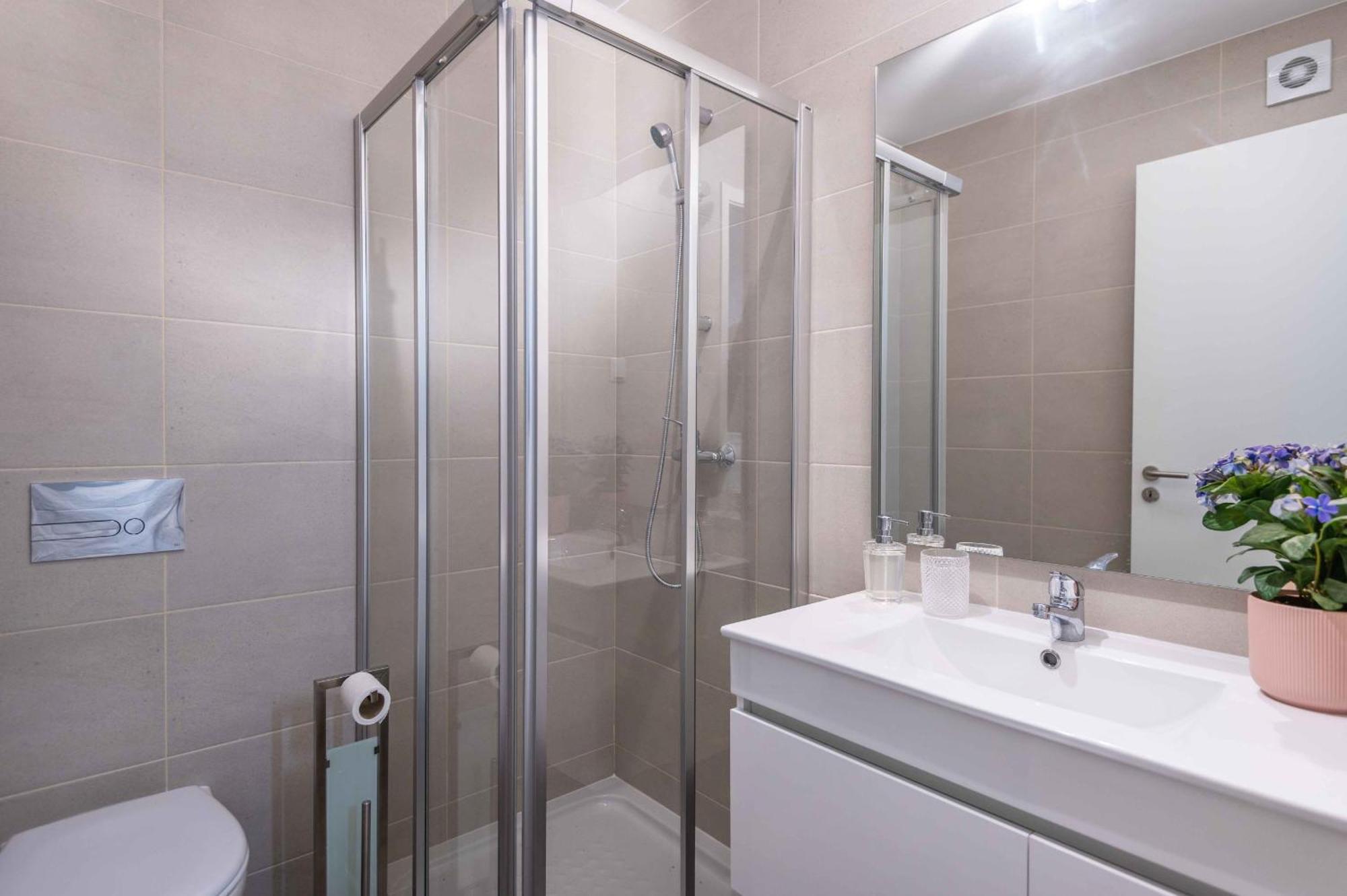 Caravelas 2-Bedroom Apartment With Pool - 50M From The Beach アルマカオ・デ・ペラ エクステリア 写真